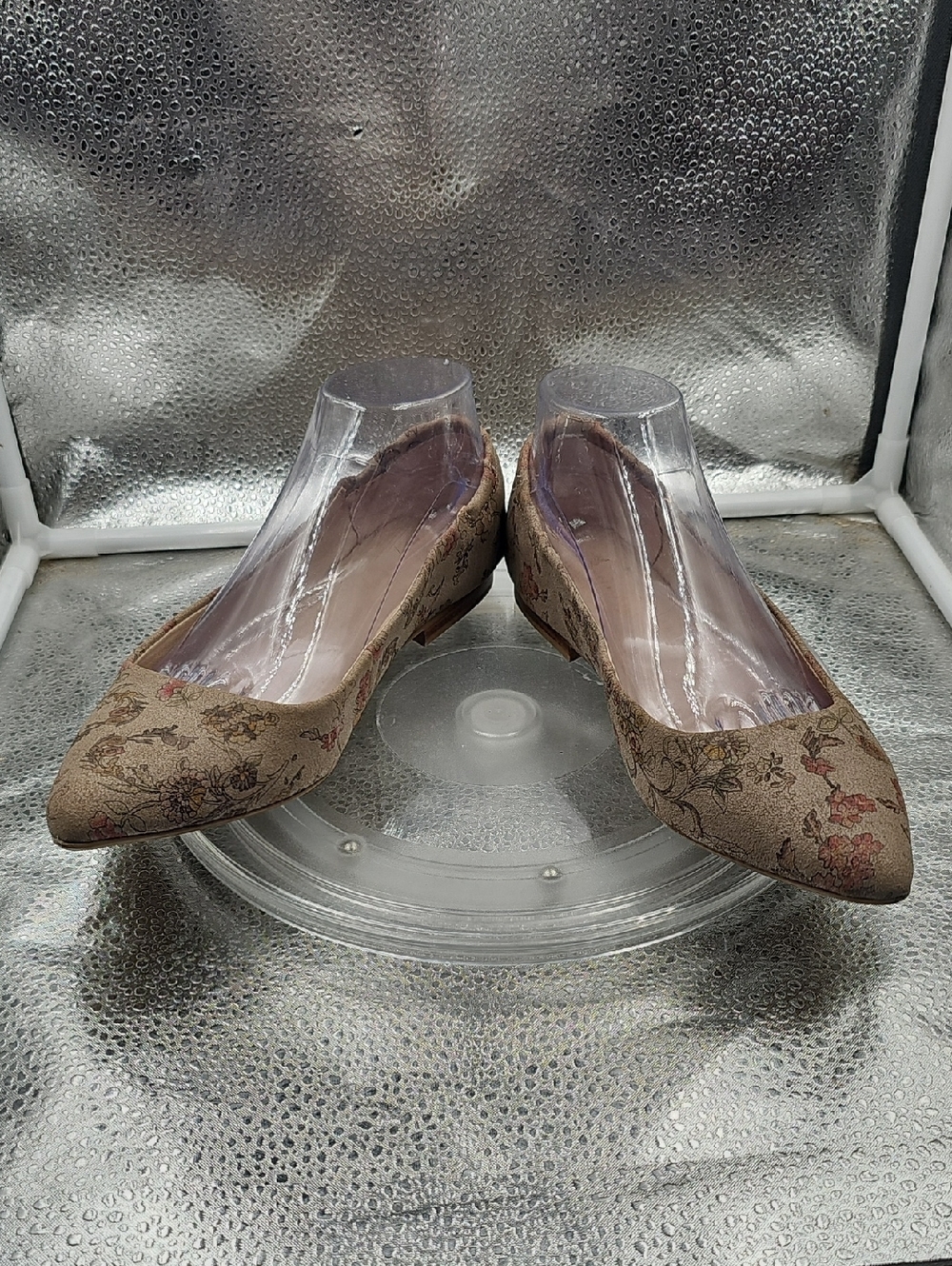 S Tan Floral American Rag Flats Size 81/2 - Picture 4 of 6